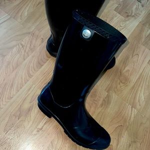 Ugg Rainboots (black)